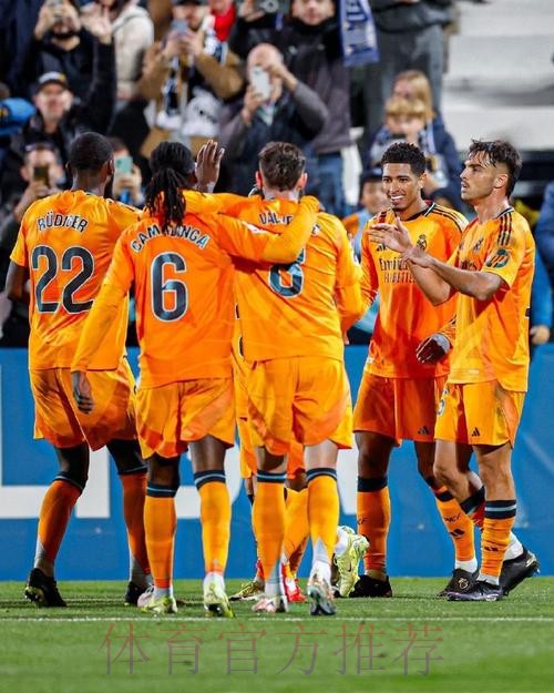 马克斯:有墨西哥人因我从皇马球迷变成巴萨球迷 马克斯:有墨西哥人因我从皇马球迷变成巴萨球迷